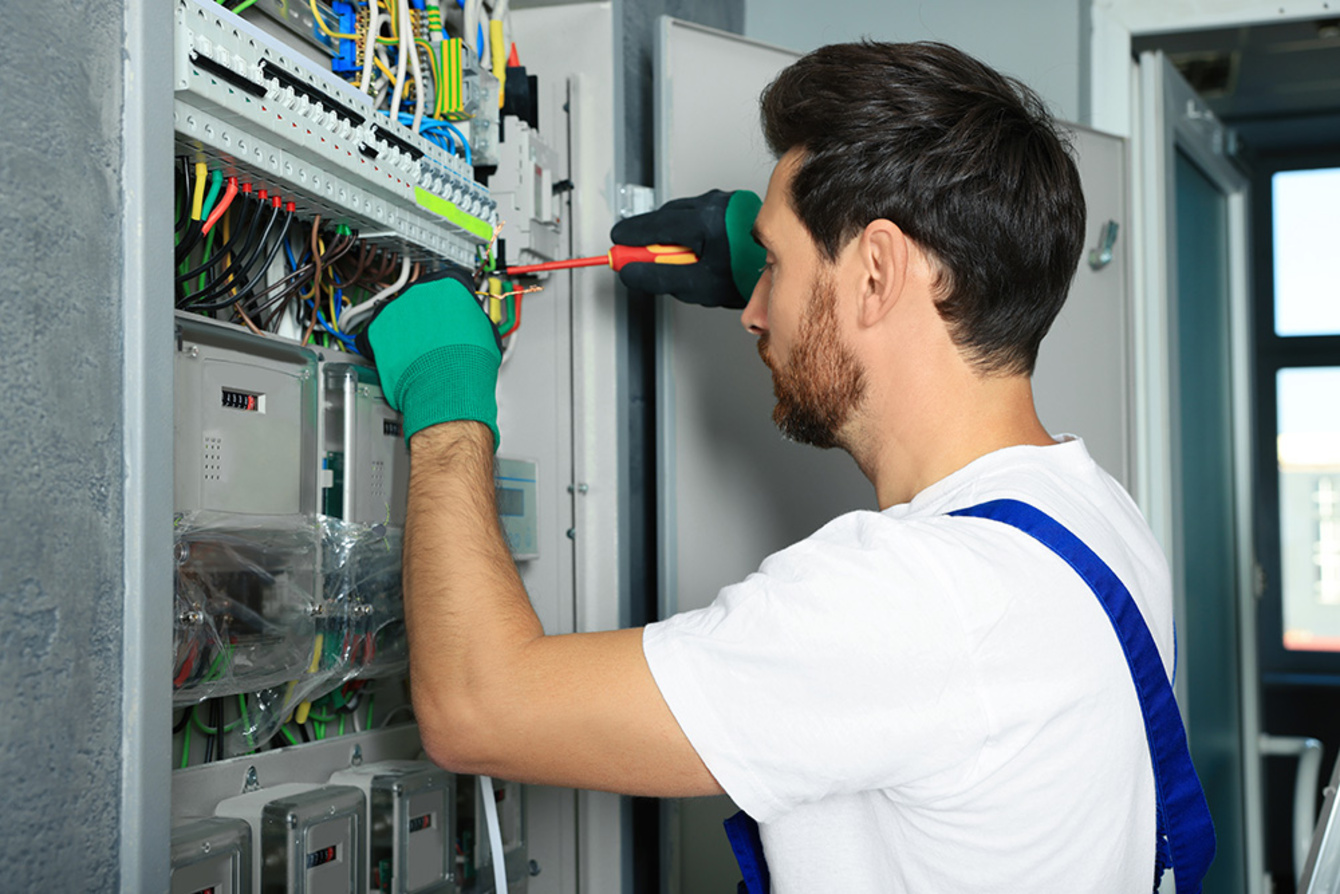 Nieder­spannungs­anlagen bei Kerber Elektrotechnik in Merching